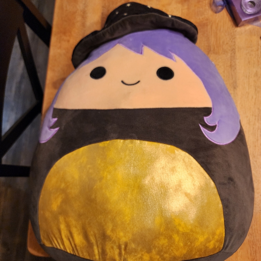 Voodie 18" Squishmallow